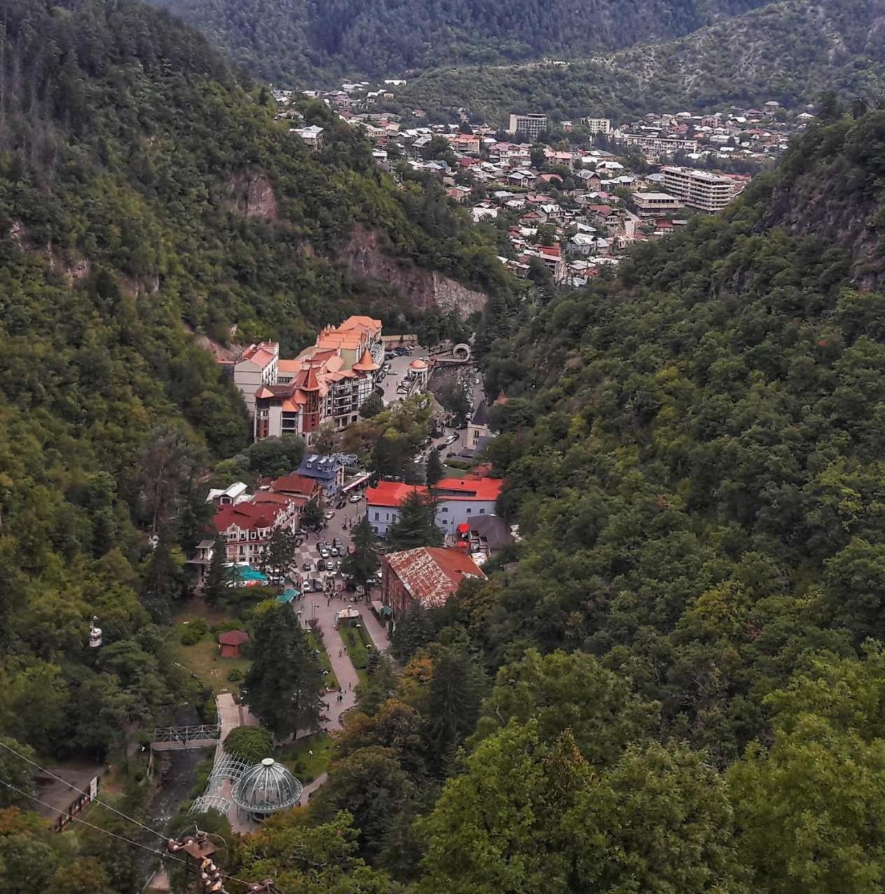 Parkside Apartment Borjomi Exterior photo